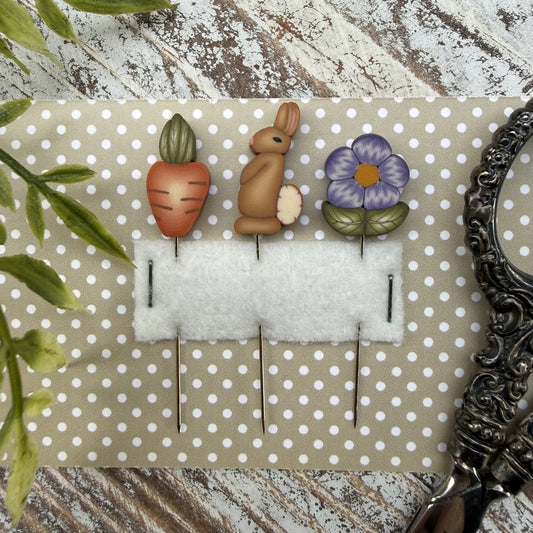 Puntini Puntini - Carrot Party Pins (PRE-ORDER)