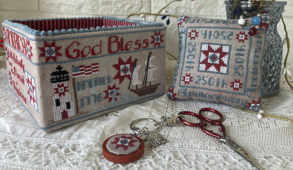 Mani di Donna - American Patriotic Sewing Basket