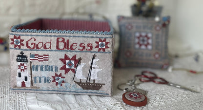 Mani di Donna - American Patriotic Sewing Basket