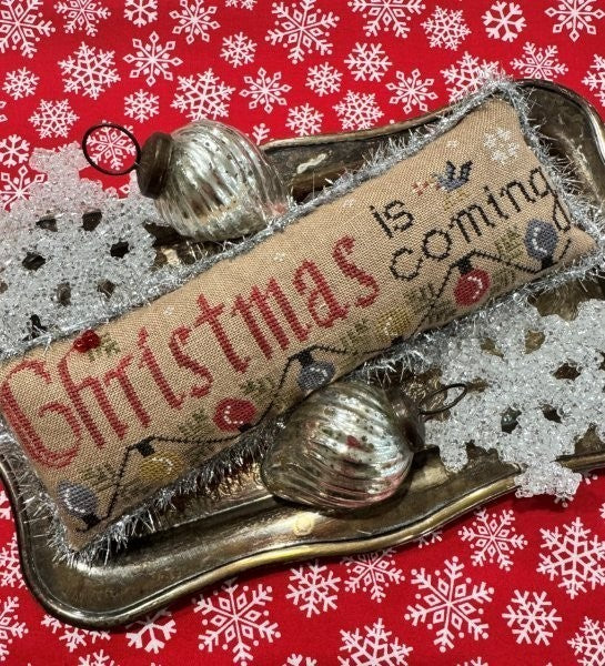 The Scarlett House - Christmas is Coming Pinkeep [PRE-ORDER - SHIPS EARLY SEPTEMBER]