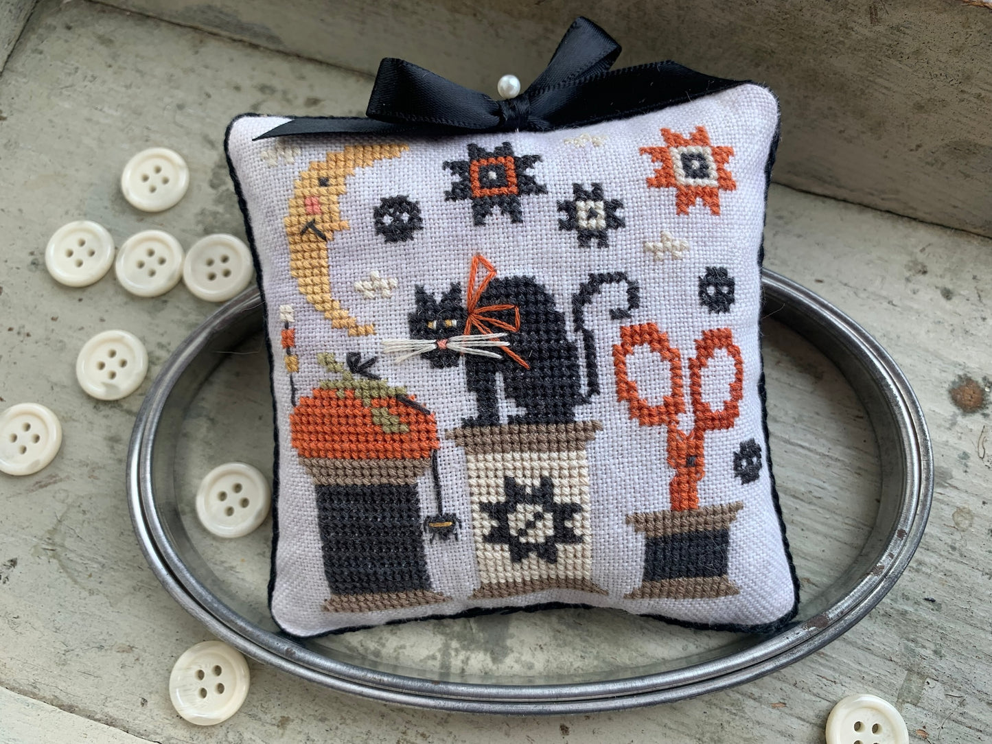 Stitches by Ethel - Halloween Spools Pinkeep [PRE-ORDER - SHIPS EARLY SEPTEMBER]