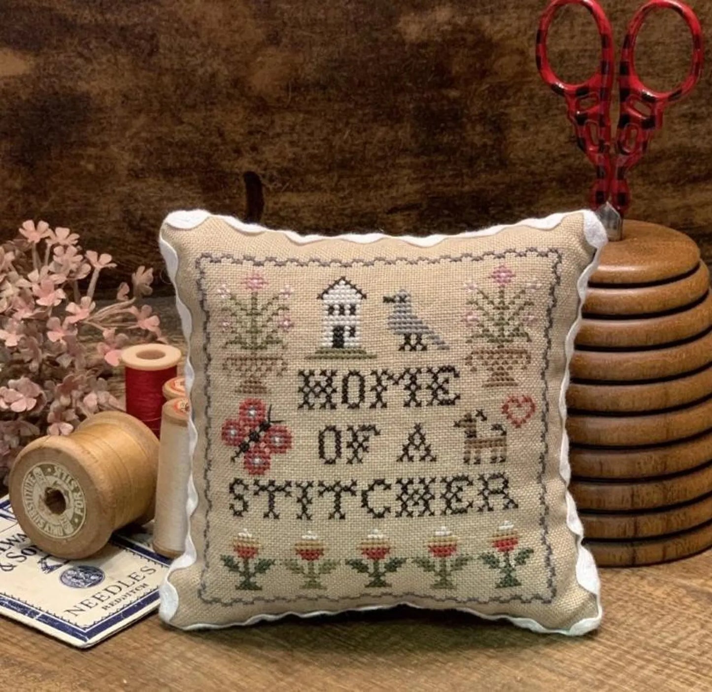 The Scarlett House - Home of a Stitcher