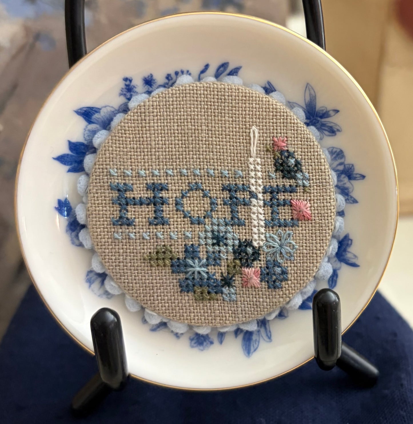 Heart in Hand - Hope [Plate-itudes]