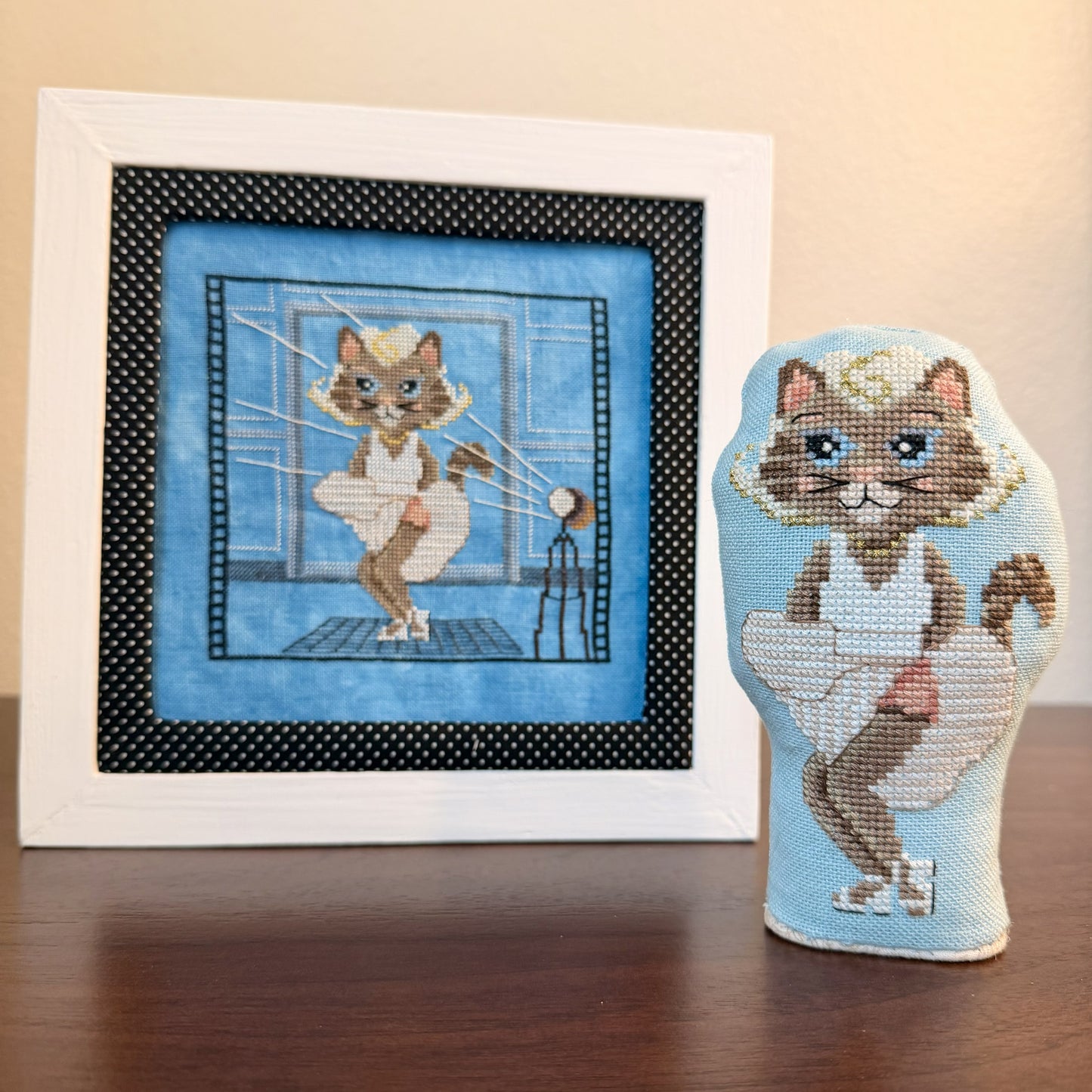 December Stitches - Marilyn Meowroe [PRE-ORDER - SHIPS EARLY SEPTEMBER]