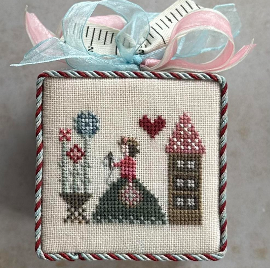 Heart in Hand - Needleworker's Frill