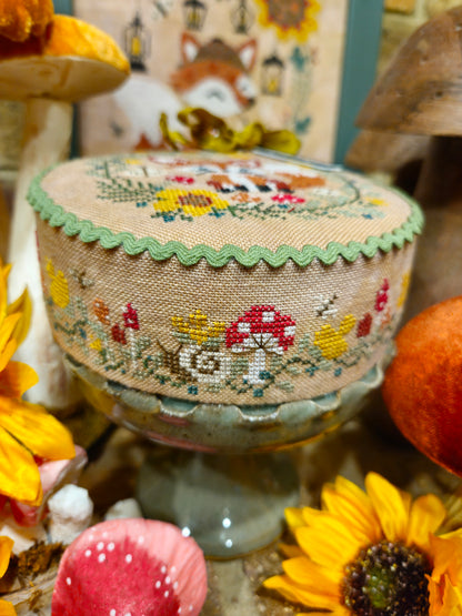 Quaint Rose Needlearts - Pin Drum Shorties Month #9 Fox [PRE-ORDER - SHIPS EARLY SEPTEMBER]