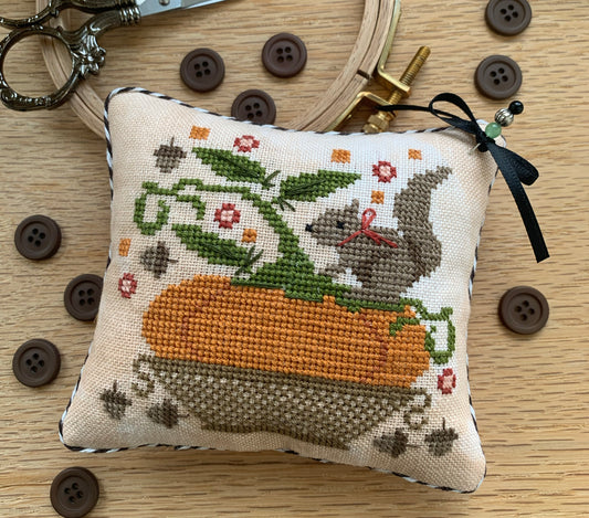 Stitches by Ethel - Pumpkin Basket Pinkeep [PRE-ORDER - SHIPS EARLY SEPTEMBER]