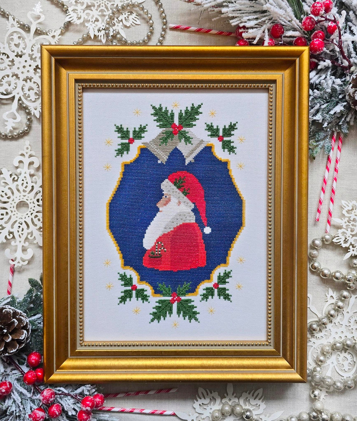 Hello From Liz Mathews - Santa's Christmas Magic [PRE-ORDER - SHIPS MID-NOV]