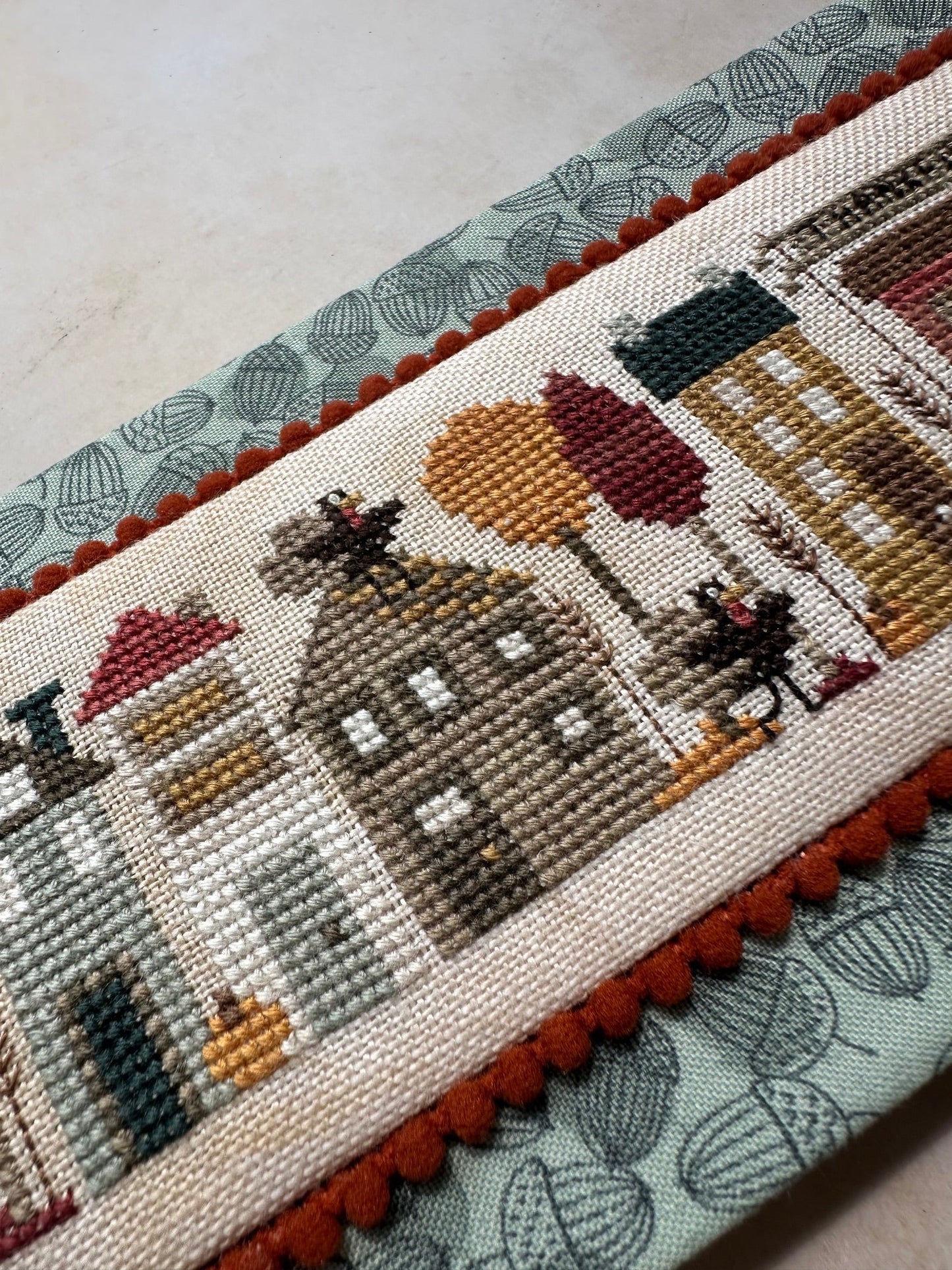 Heart in Hand - Thankful Tiny Town